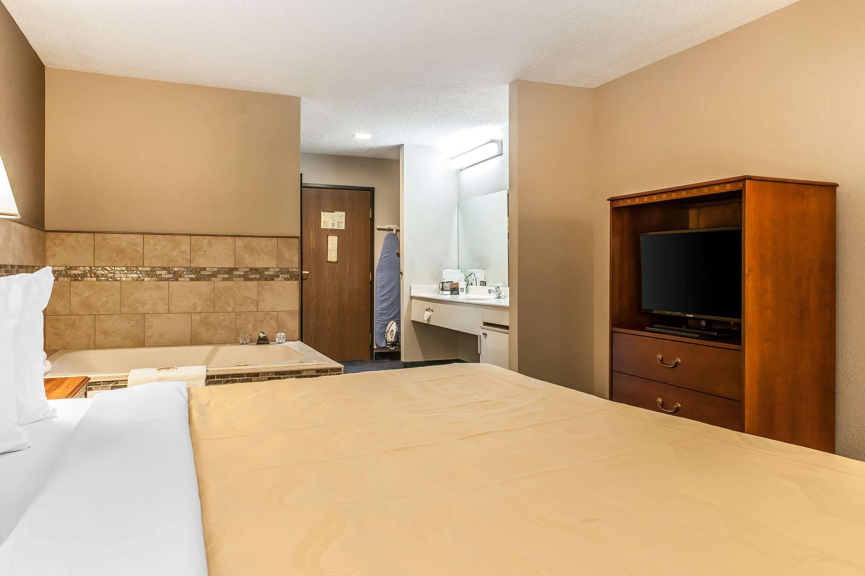 Quality Inn Lewisport Esterno foto